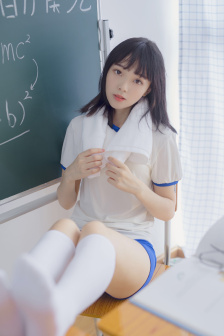 秋霞特色AA大片在线